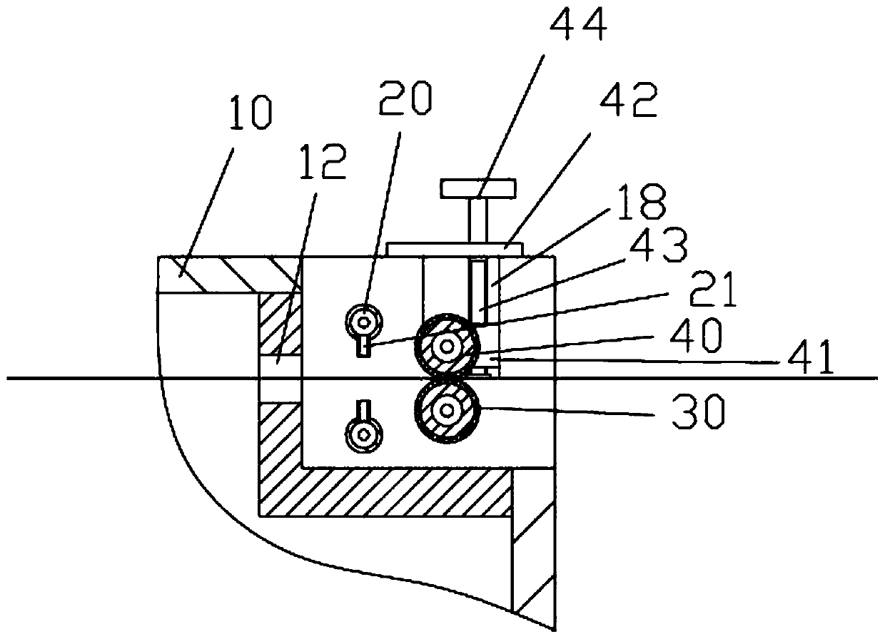 Air blast cooling mechanism for gray fabric singeing frame