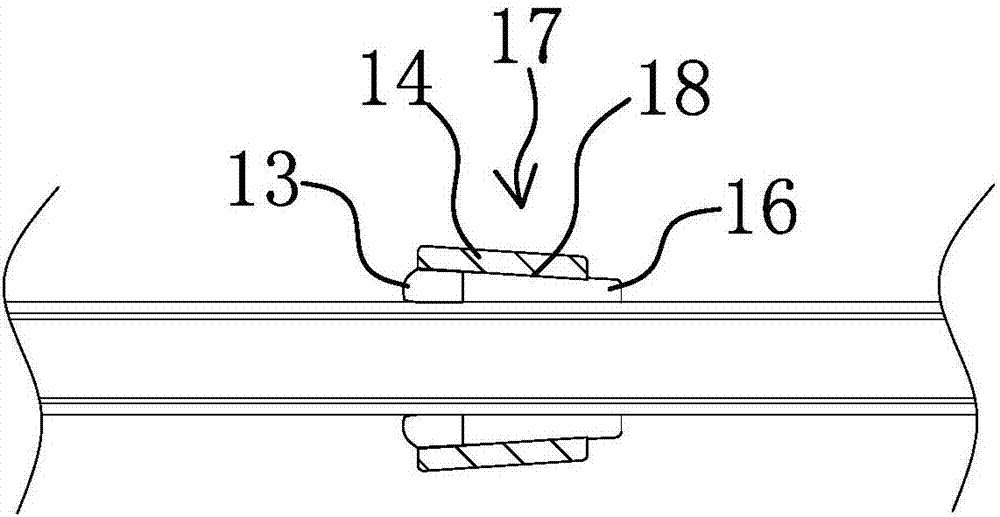 Dry thoracic-closed drainage device with locking tube