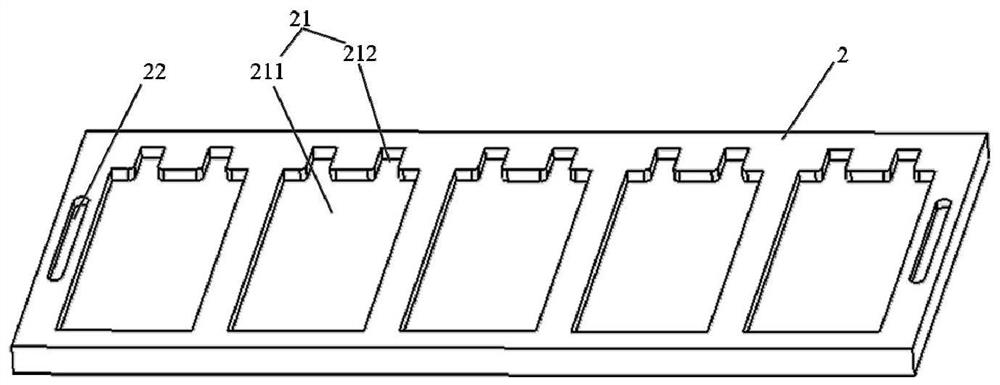 A thermal management method for a semi-finished lithium battery, and a manufacturing method for a lithium battery