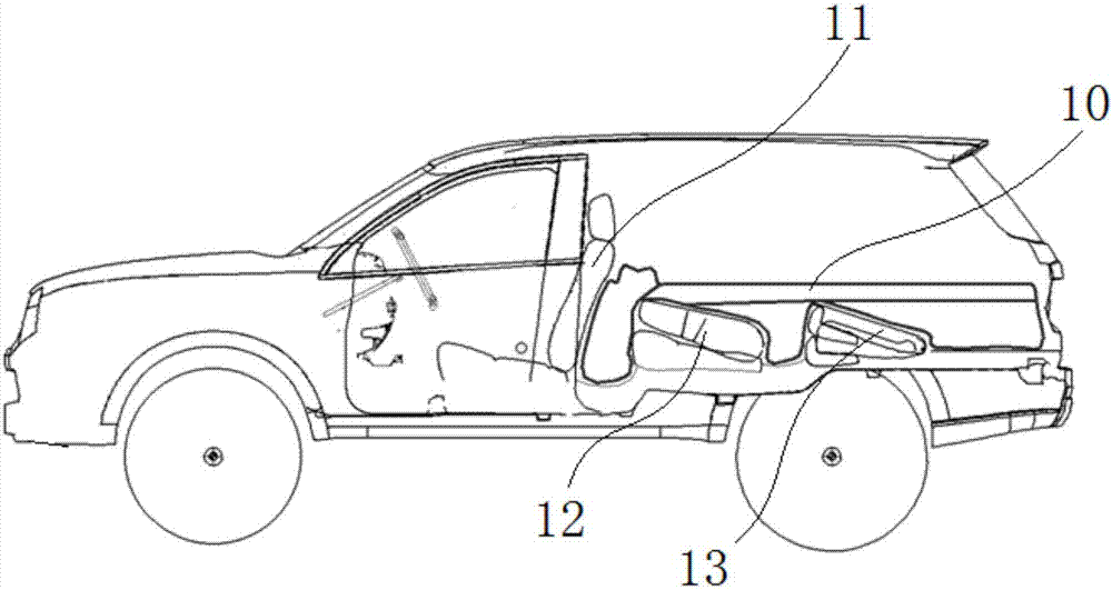 Vehicle-mounted inflating mattress and vehicle including same