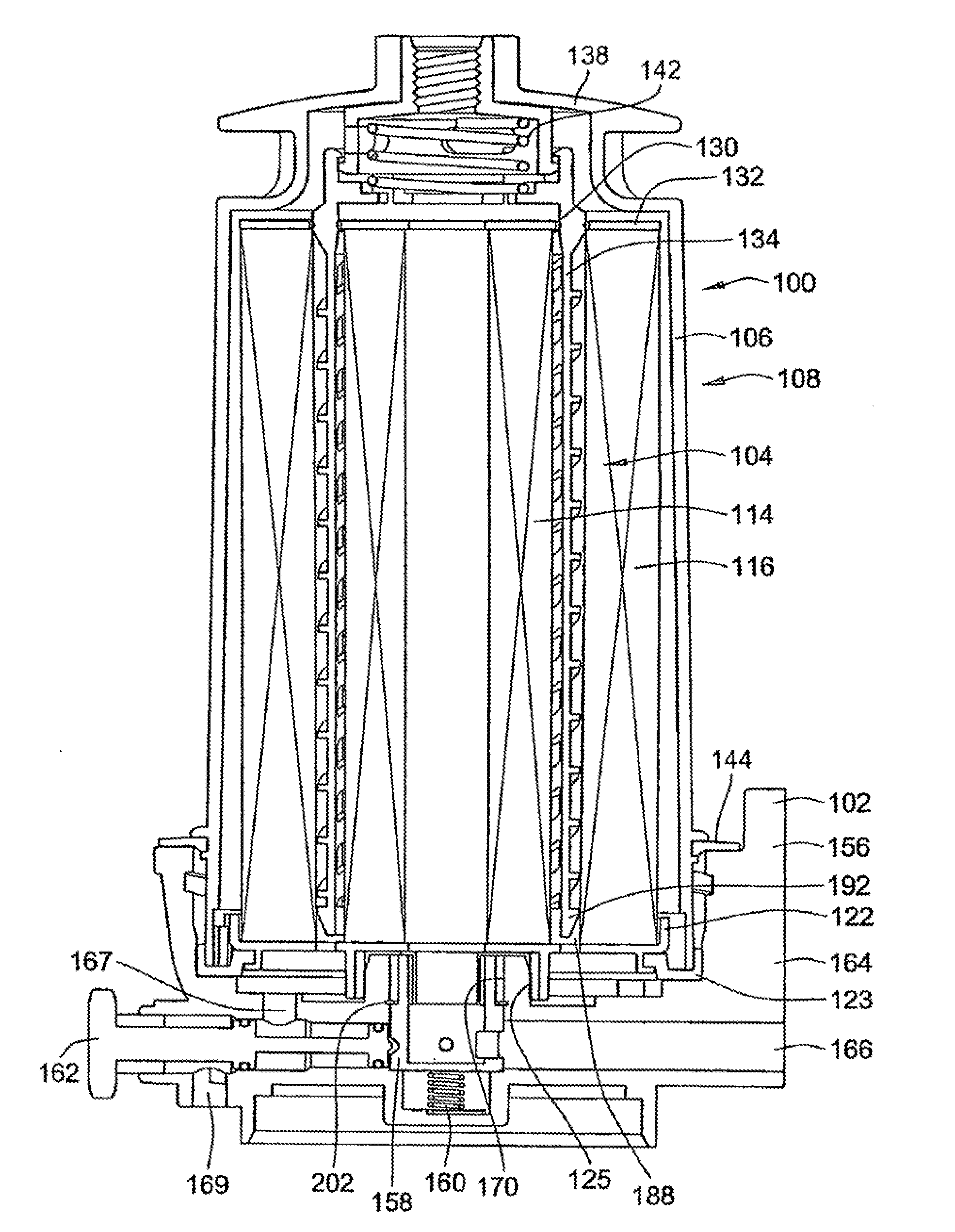 Filter Element And Filter Assembly Including Locking Mechanism
