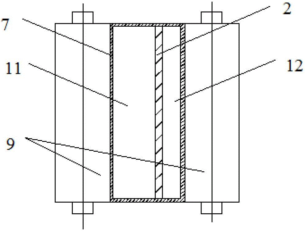 Manufacturing equipment of layered metal composite board and method adopting same