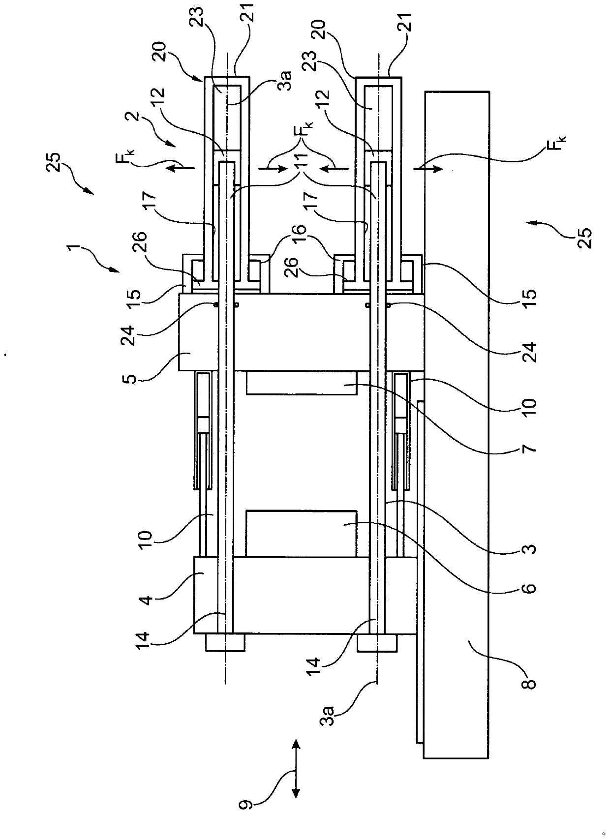 Closed unit of an injection molding machine with pillars