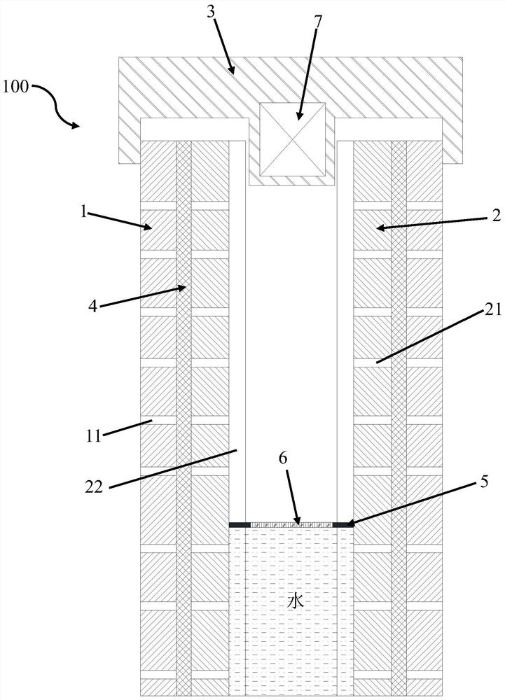 Water level monitoring device and arrangement method of water level monitoring system in dumping site in strip mine