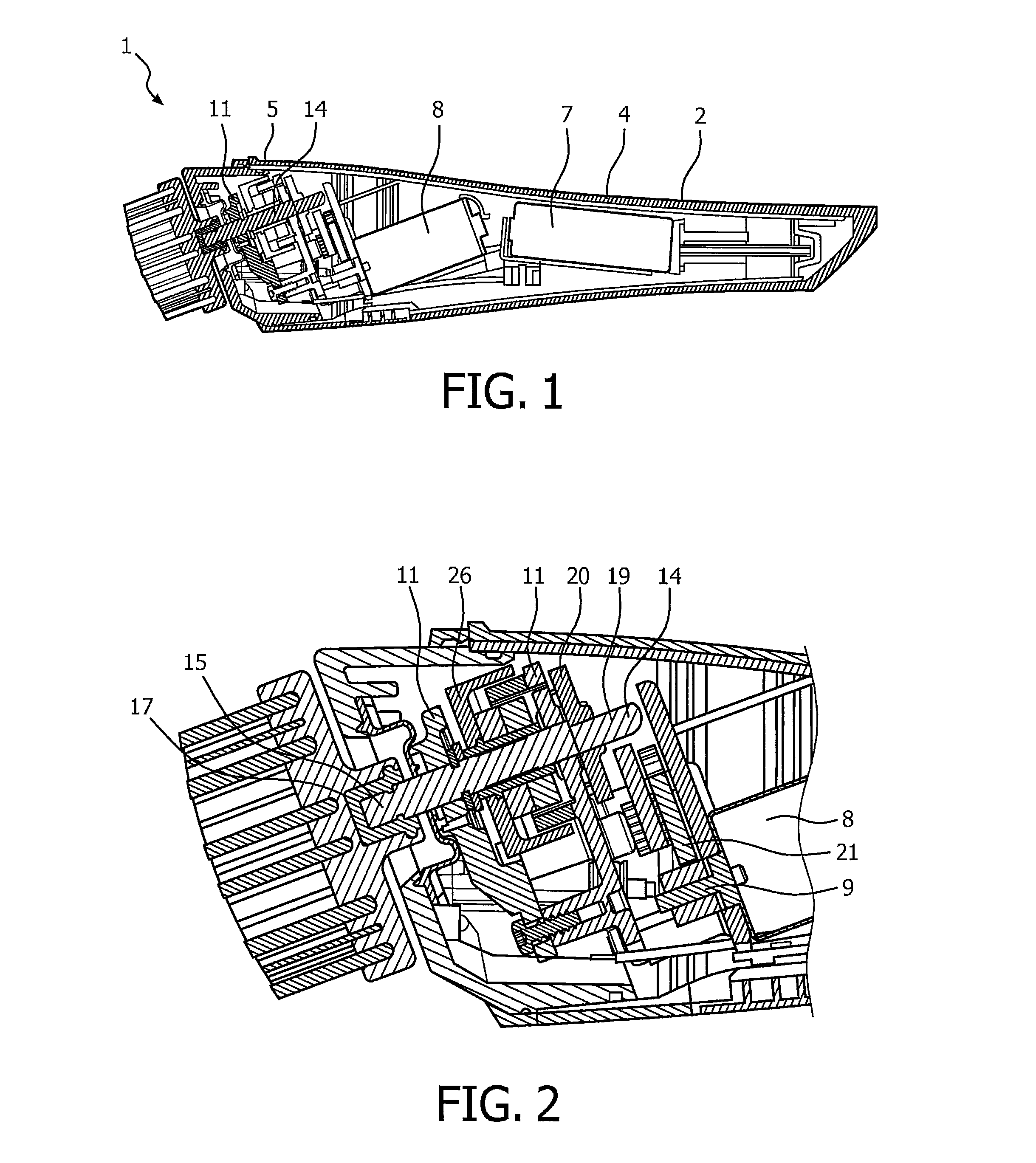 Device for treating skin
