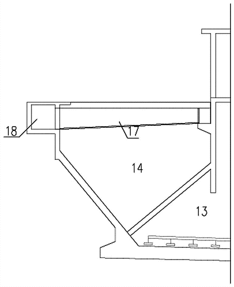 Self-adaptive hydraulic cyclone desilting method for big turbidity change