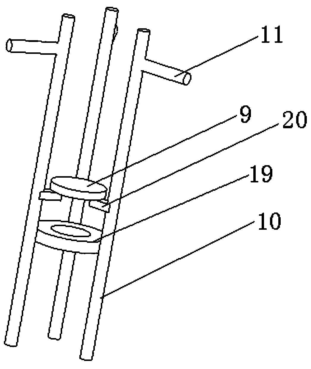 Liquid distributing structure of distillation equipment