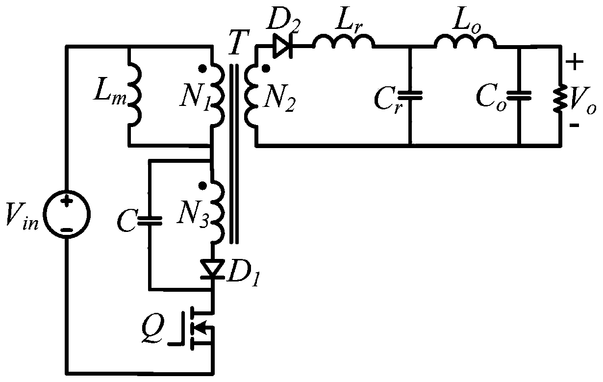 DC/DC converter based on segmented transformer