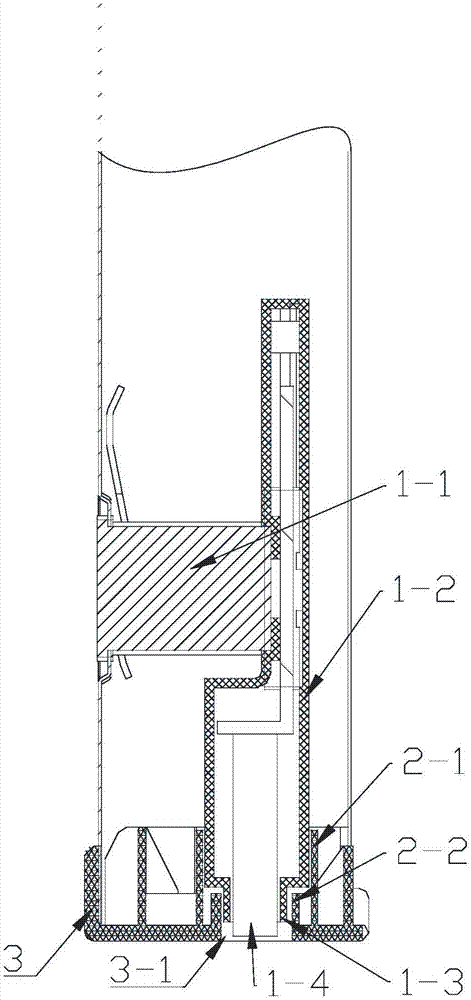 Refrigerator, refrigerator door lock and seal structure of refrigerator door lock