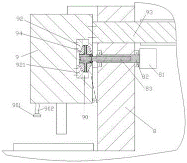 Machining device used for machining head and capable of moving in reciprocating way
