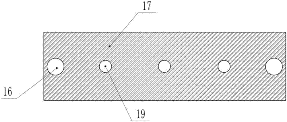 Forage grass repetition chopping device for livestock breeding