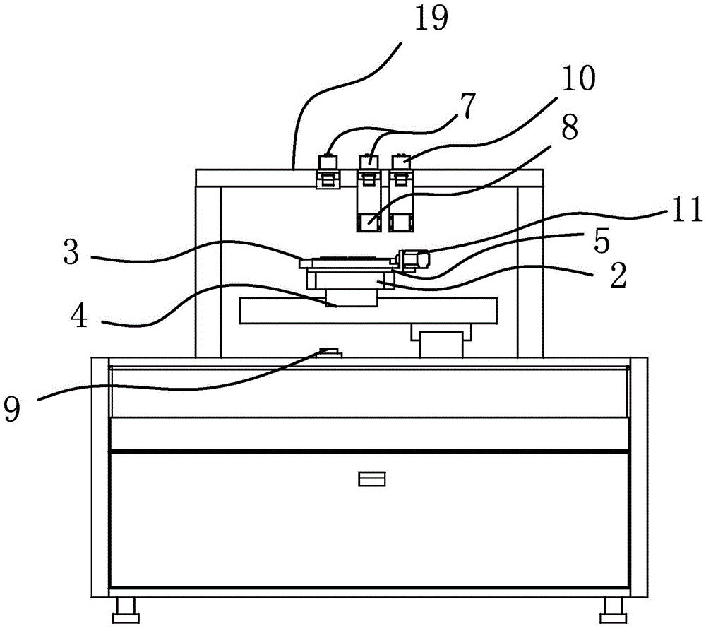 A detection device for the surface quality of a transparent optical element