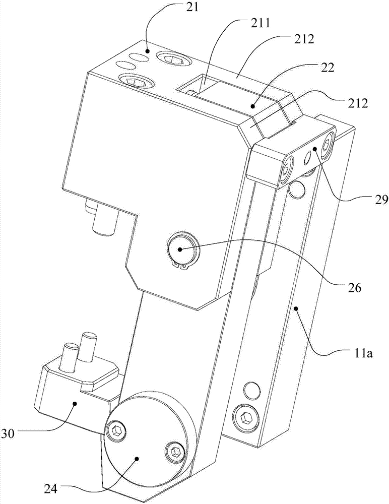 Secondary ejection mechanism and injection mold