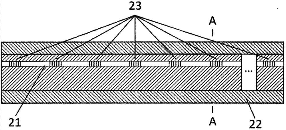 Device and method for measuring shapes of spaces on basis of low-reflectivity three-core fiber grating arrays
