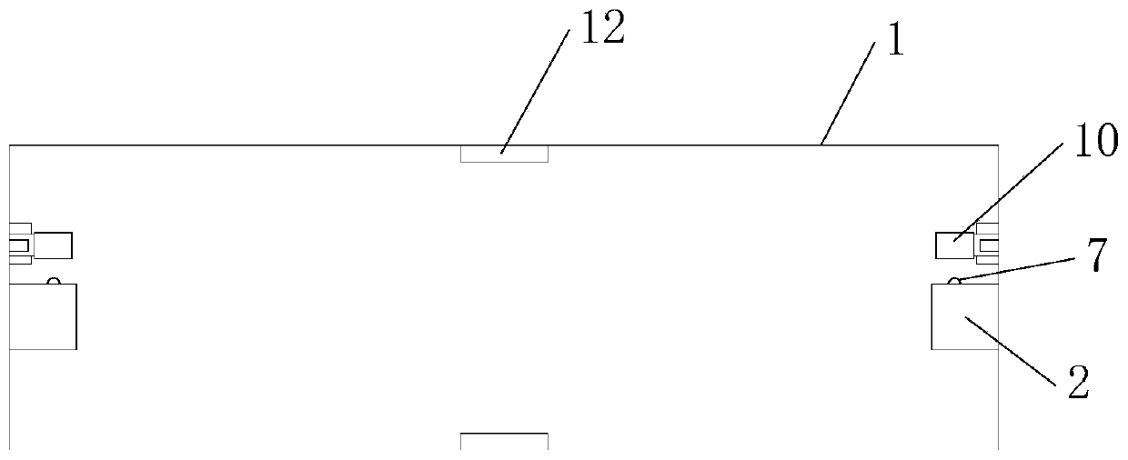 Storage and transportation device used for semiconductor chips and use method thereof