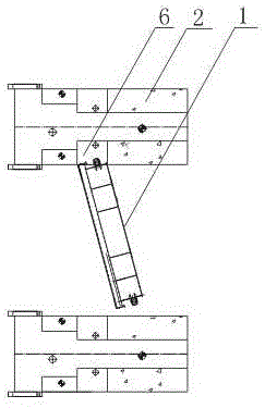 A hoisting method for a submersible double lifting point arc gate for hydraulic opening and closing