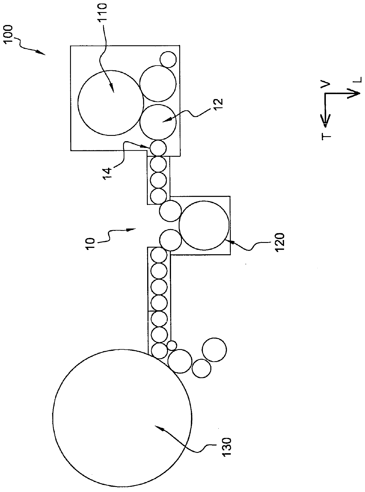 System for conveying objects made of a thermoplastic material and comprising a hollow body with a neck