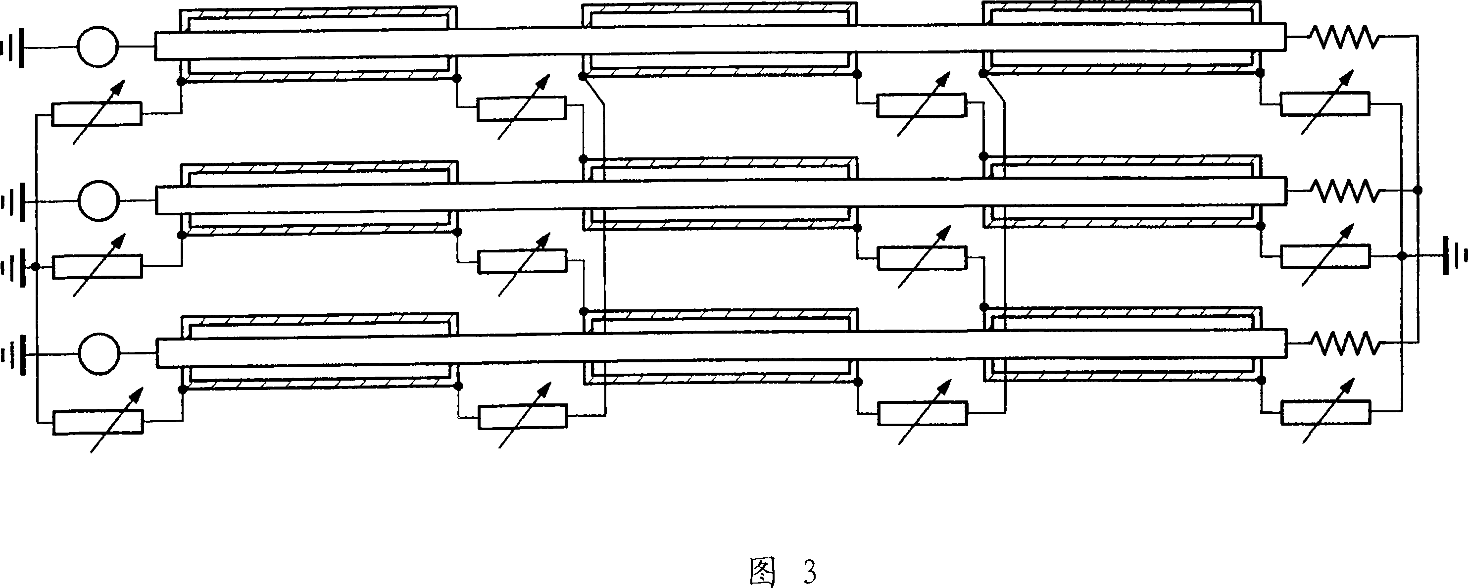 Electric energy transmitting device with a phase conductor and an screen conductor