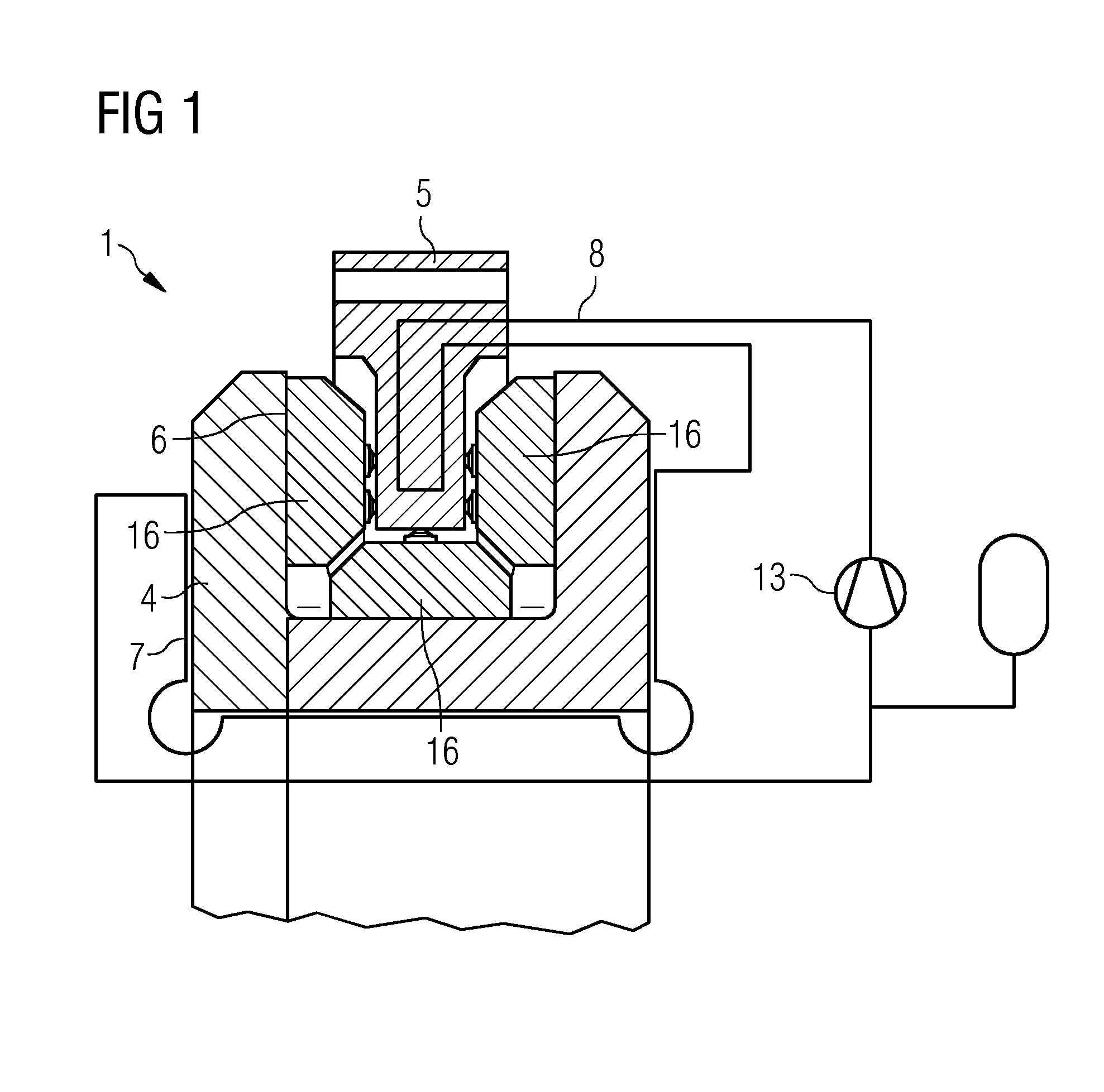Arrangement to control the clearance of a sliding bearing