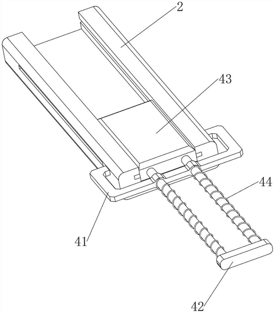 Automatic packaging device for circuit breaker production