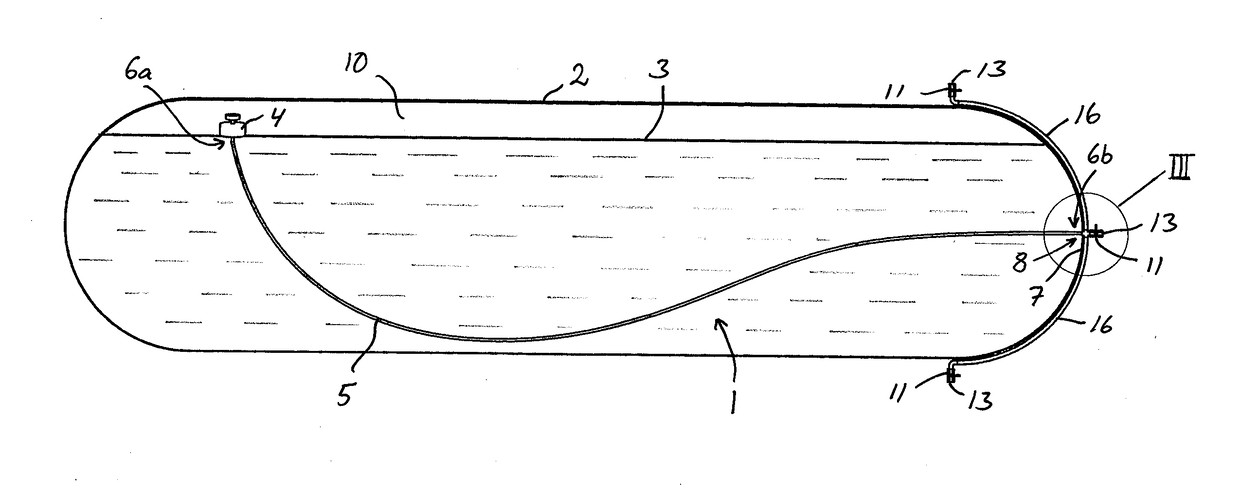 Leak Preventing Device and Tank for Transporting Liquid With such a Device