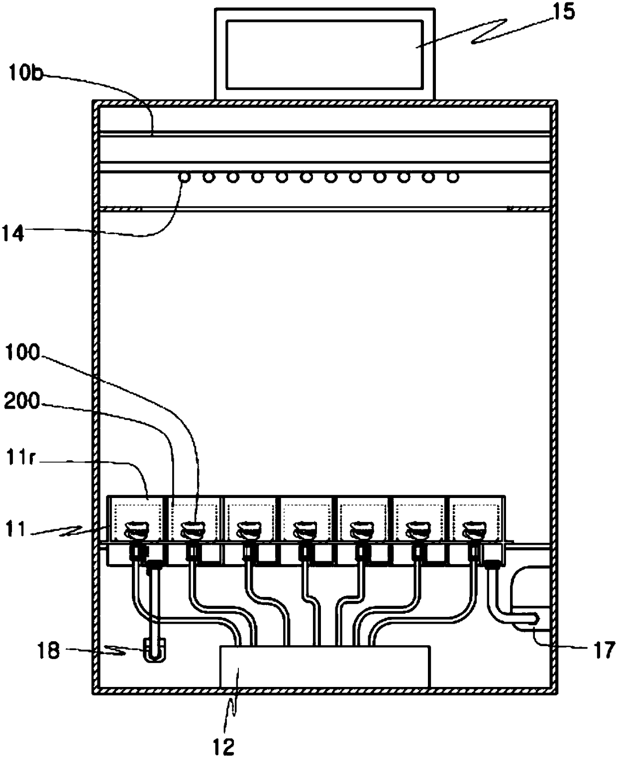 Sterilization and cleaning device for multiple dentures