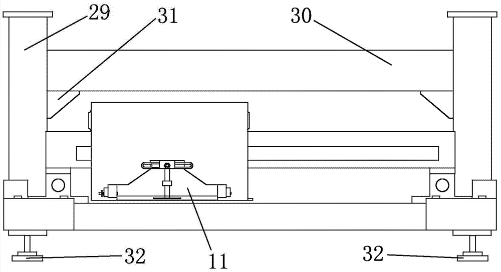 Reference line setting device used for wooden plate cutting