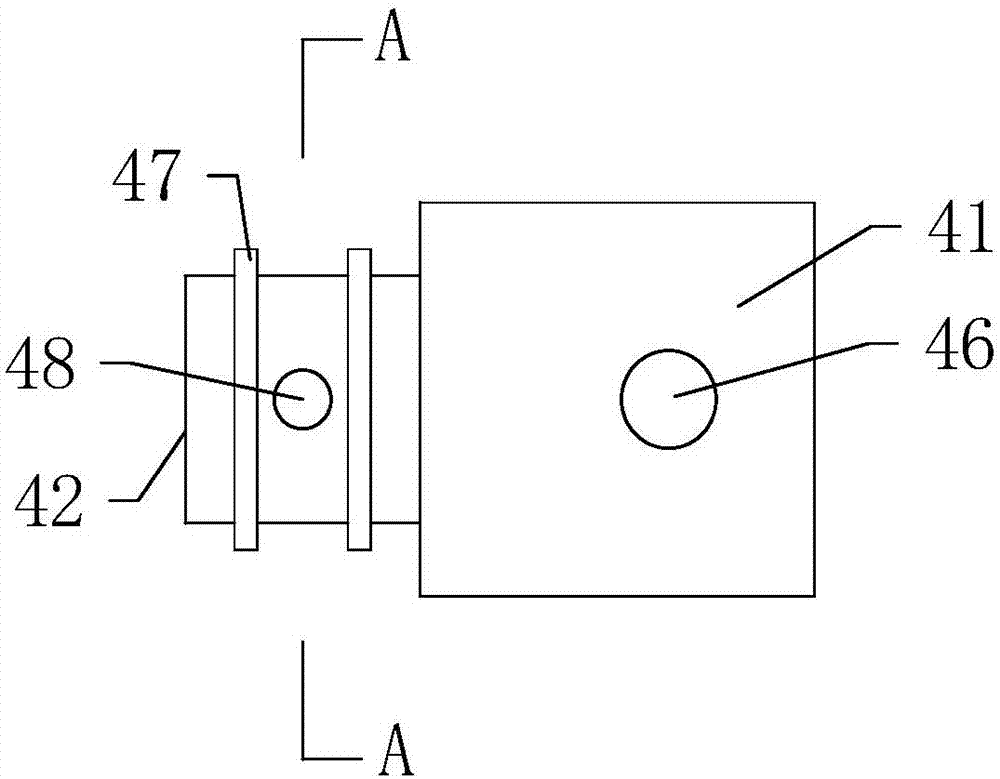 Interval-adjustable type glass clamping device