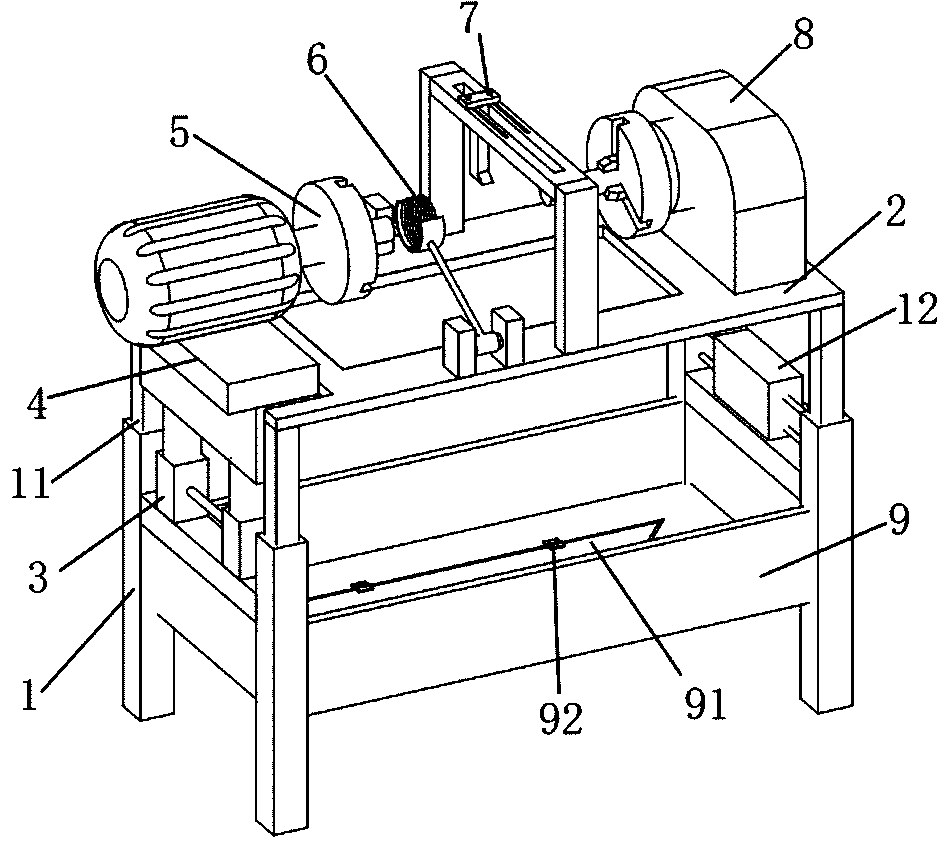 Friction welding device capable of removing outer flashings through forward pushing type turning and use method thereof