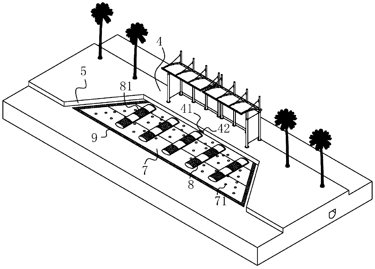 Municipal road water drainage structure