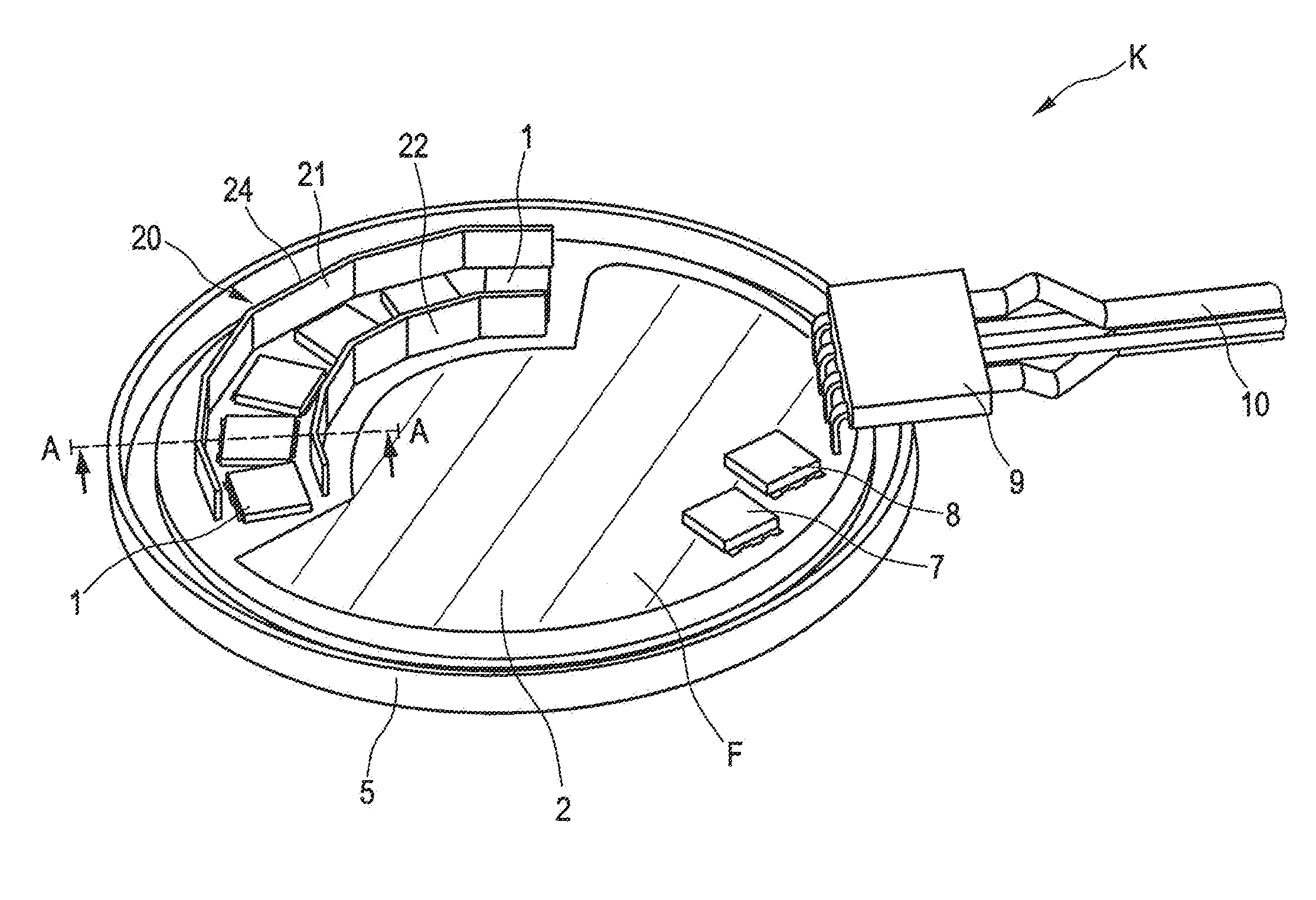 Cooling device and cooling arrangement including cooling device