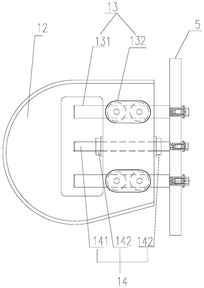 A cleanable tank conveying chain device