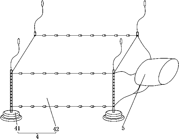 Net-hauling fish collection method for pond with base membrane laid