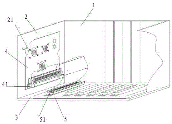 A circuit transfer device and an electronic case using the circuit transfer device