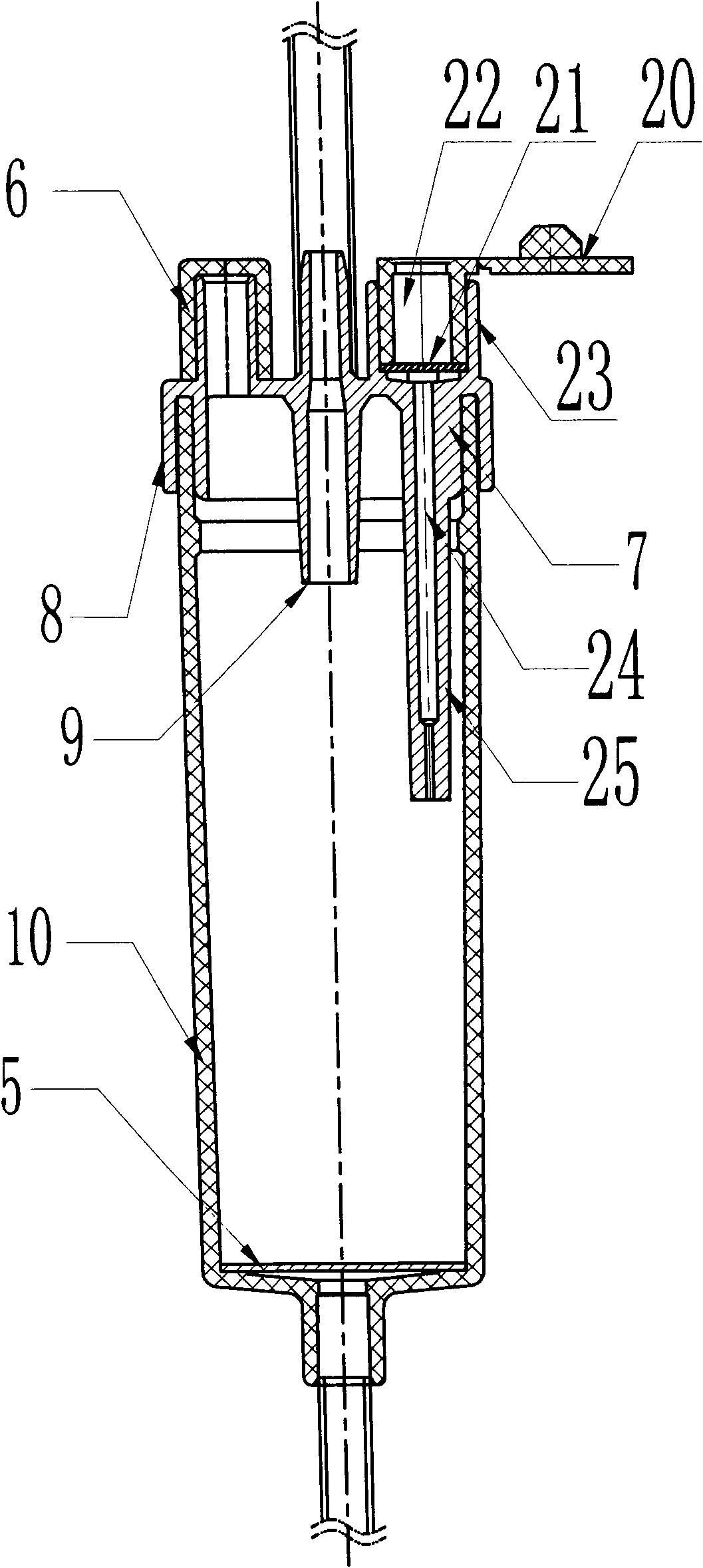 Automatic exhaust blood-return-resistant infusion apparatus