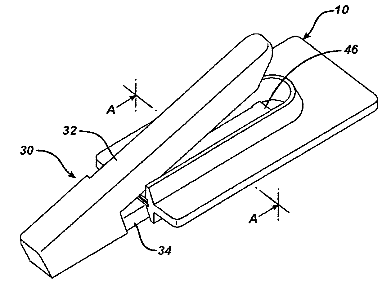 Apparatus and method for attaching a surgical buttress to a stapling apparatus