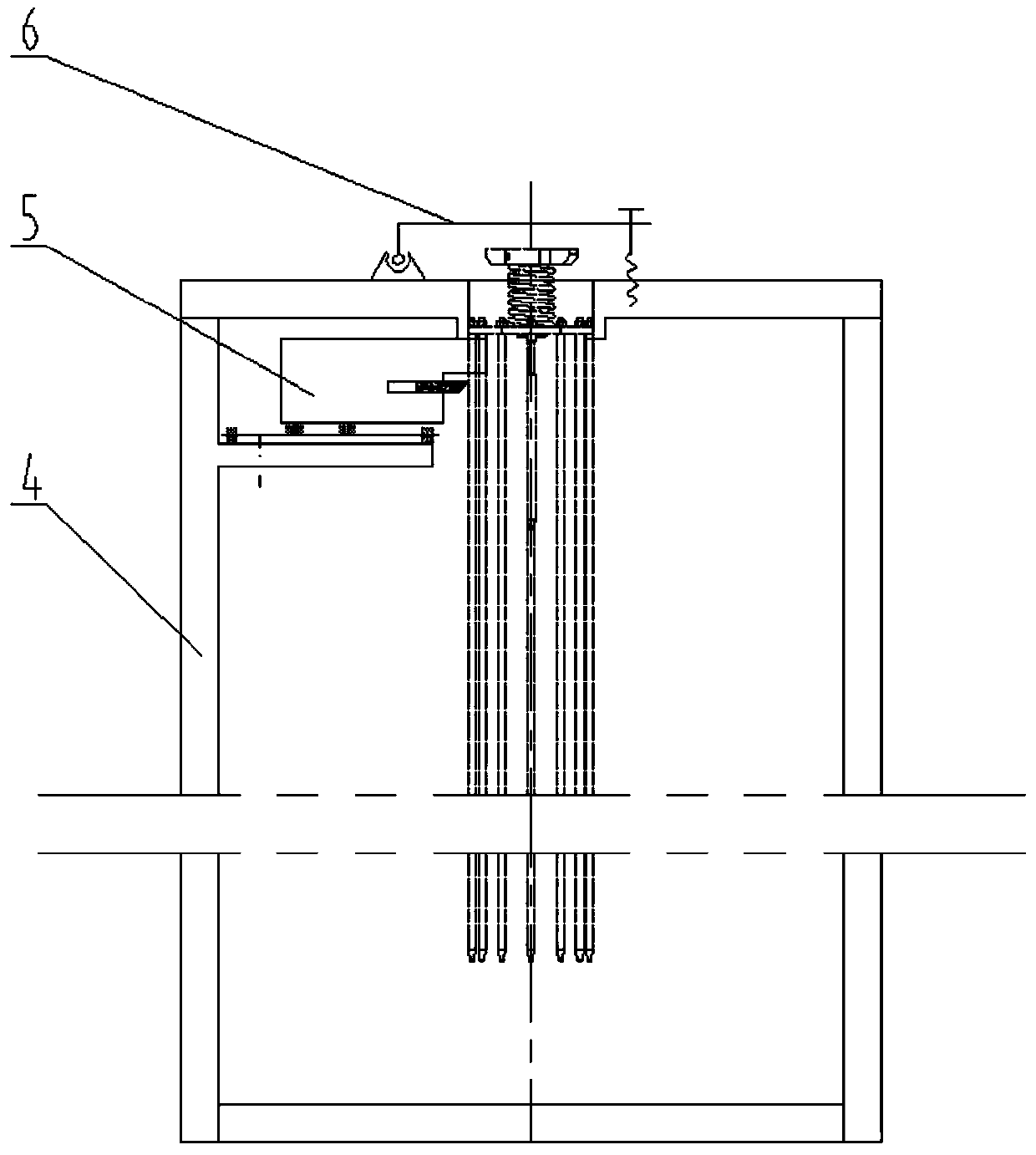 Underwater vertical volume shrinkage treatment method and device for fuel-related components