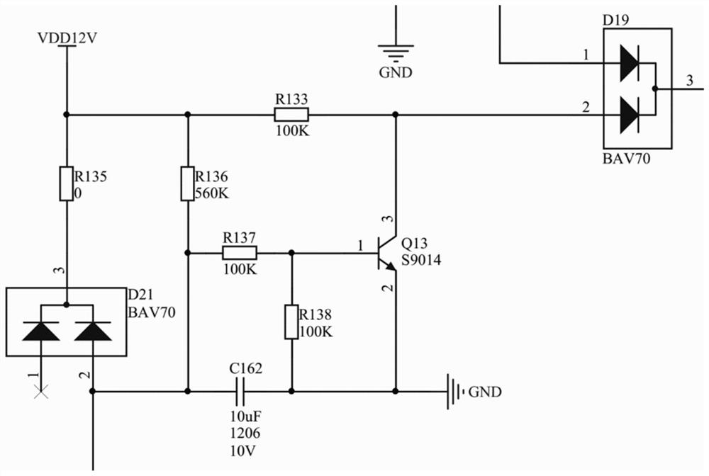 Delay and instant start-stop control circuit of power supply