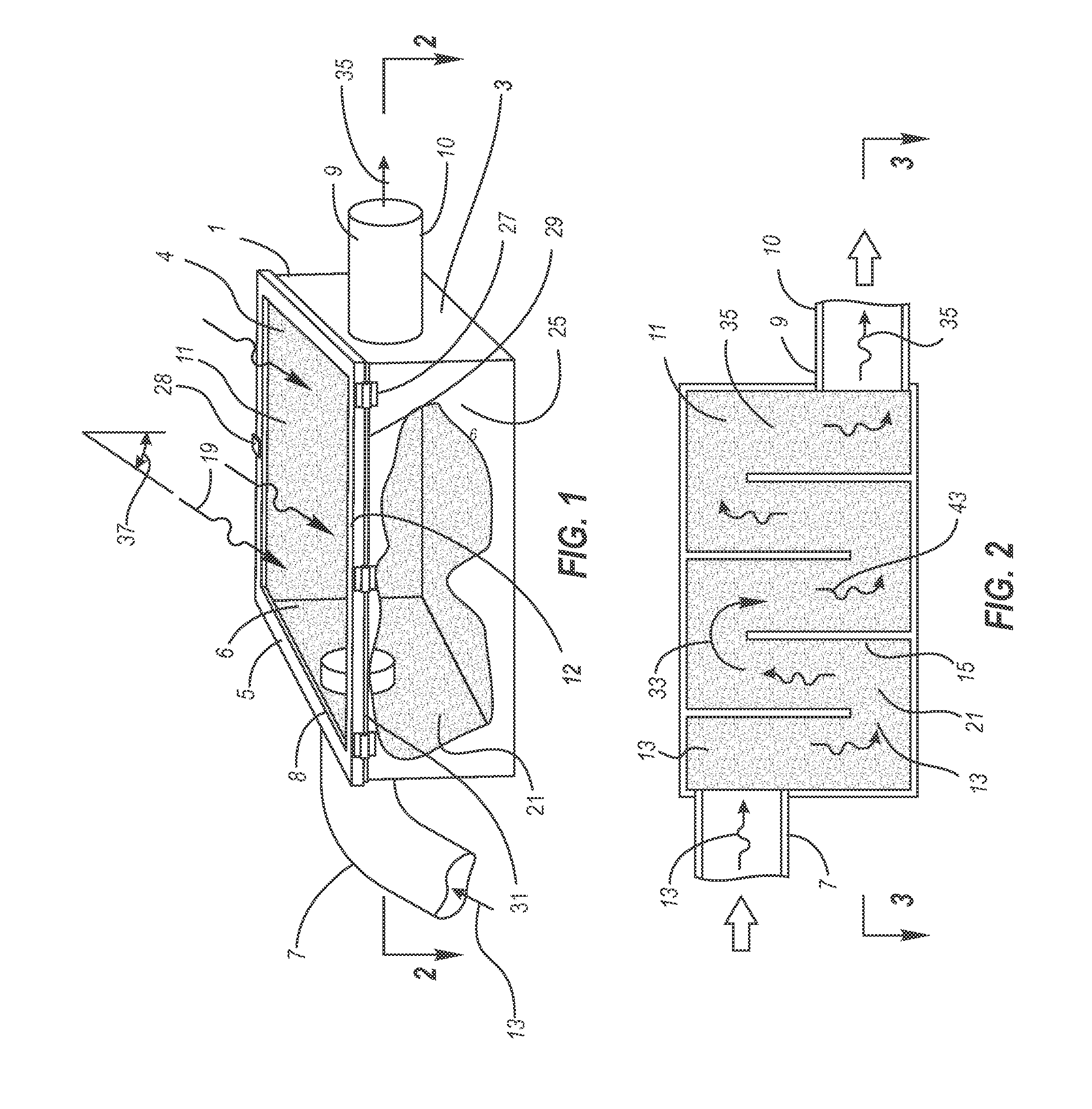 Solar receiver with direct absorption media irradiation
