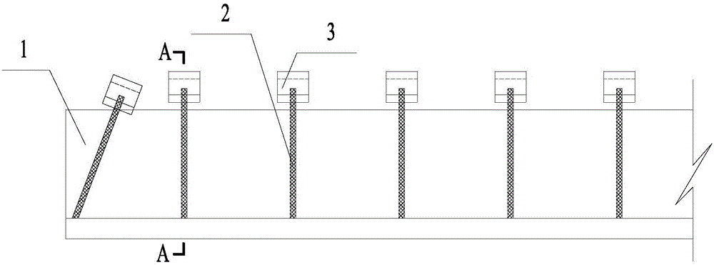 Corner reinforcing member of shield tunnel duct piece and application method thereof