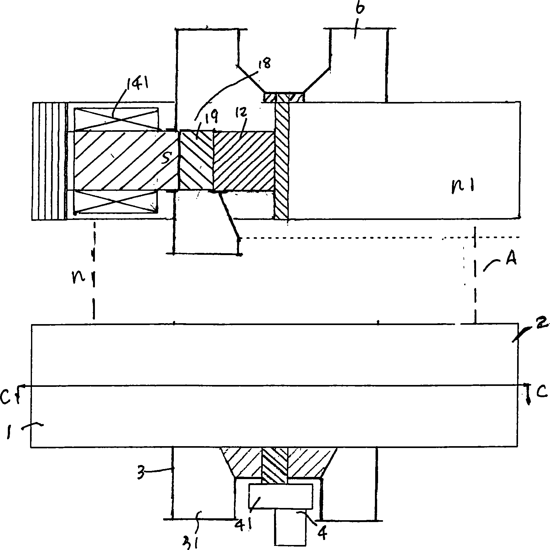Dry ore dressing apparatus and its magnetic separating unit