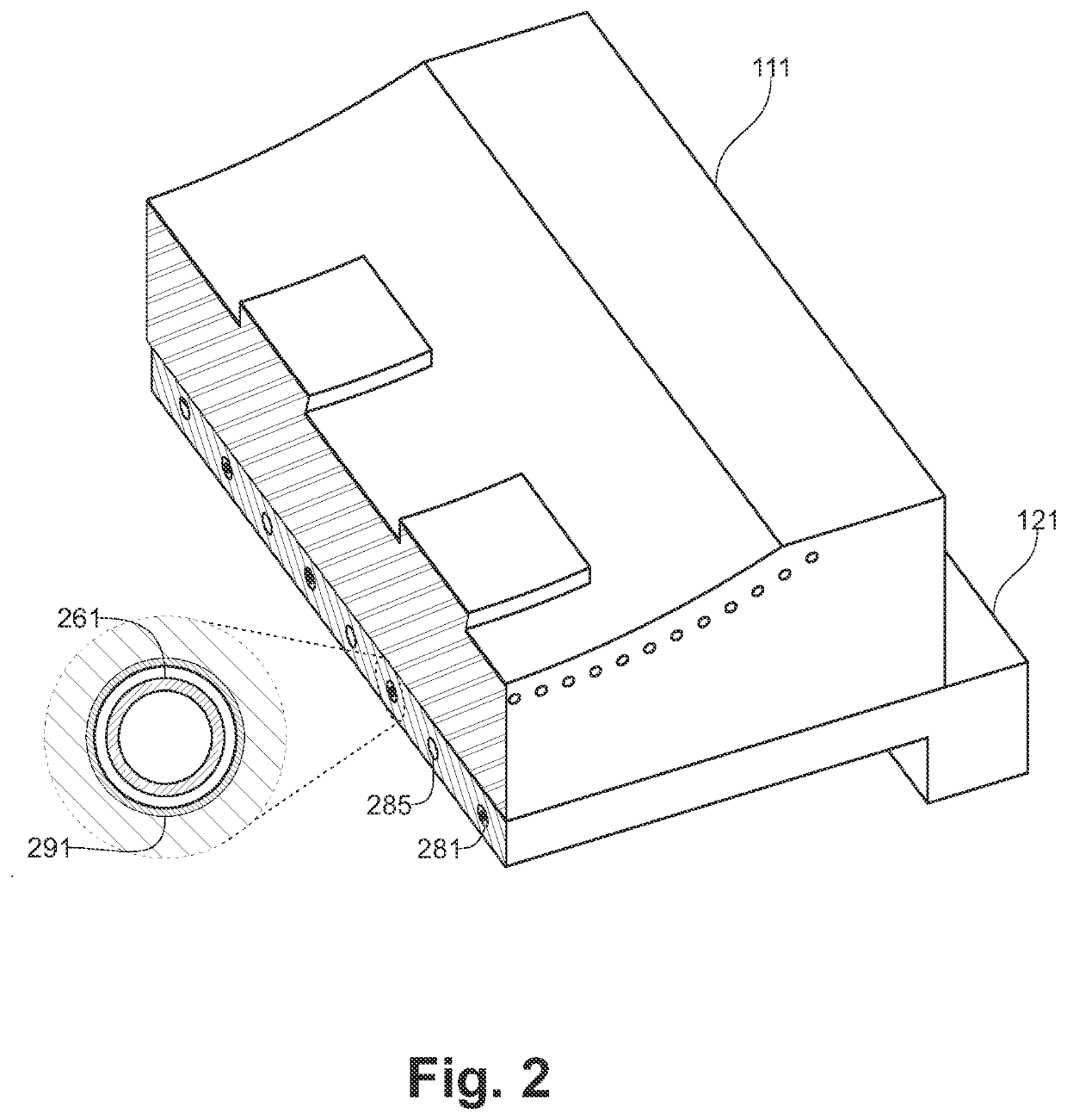 Method and device for heating a mould