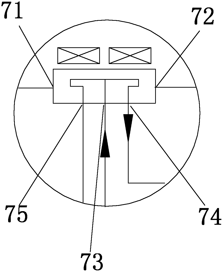 Refrigerator and refrigerating system thereof