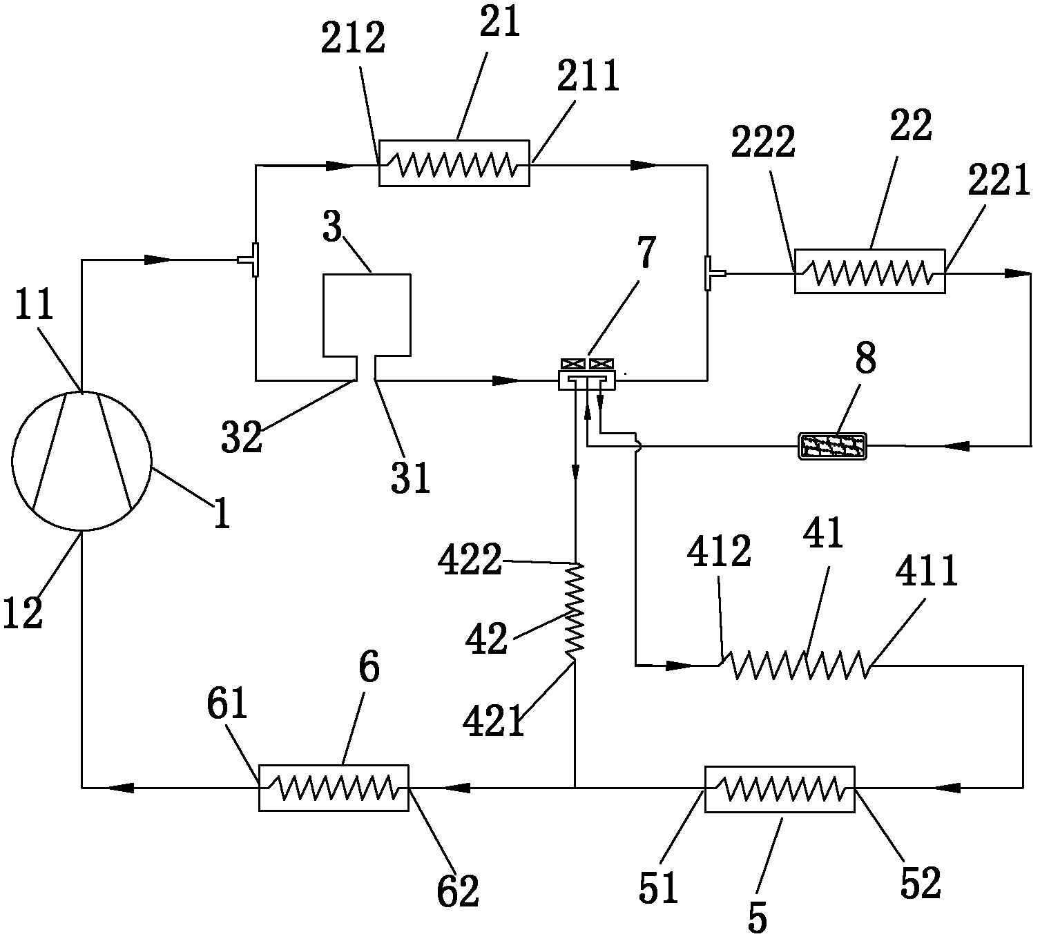 Refrigerator and refrigerating system thereof