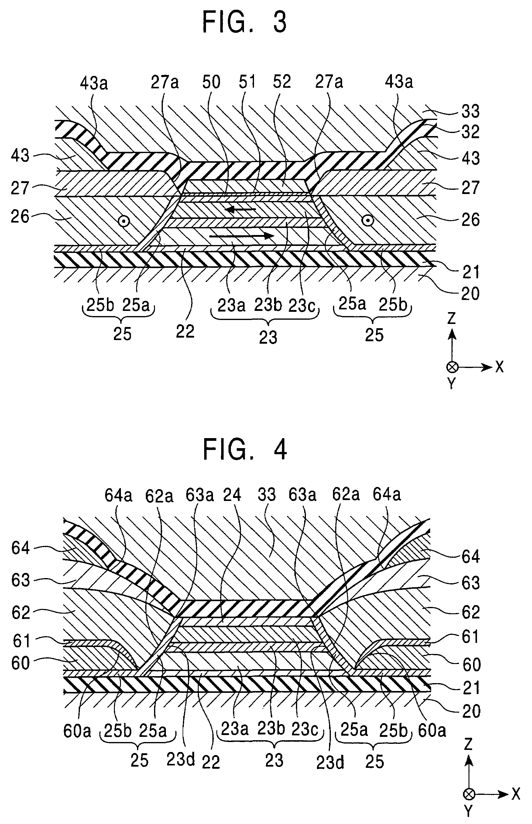 Magnetic detecting element having pinned magnetic layers disposed on both sides of free magnetic layer