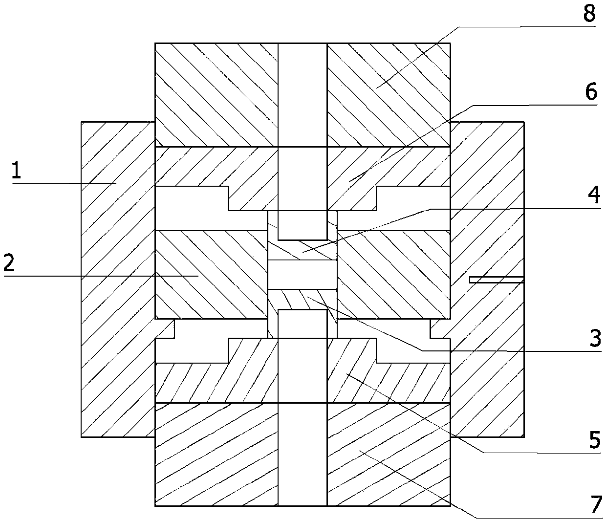 Temperature correcting mold for spark plasma sintering