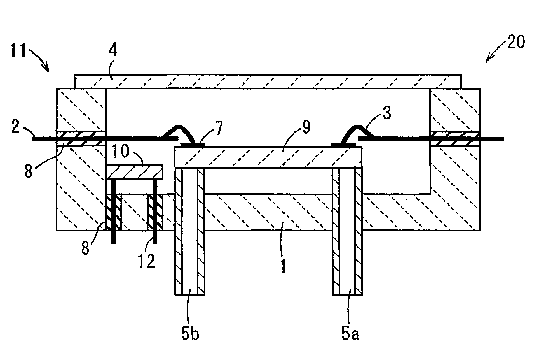 Fuel reformer housing container and fuel reforming apparatus