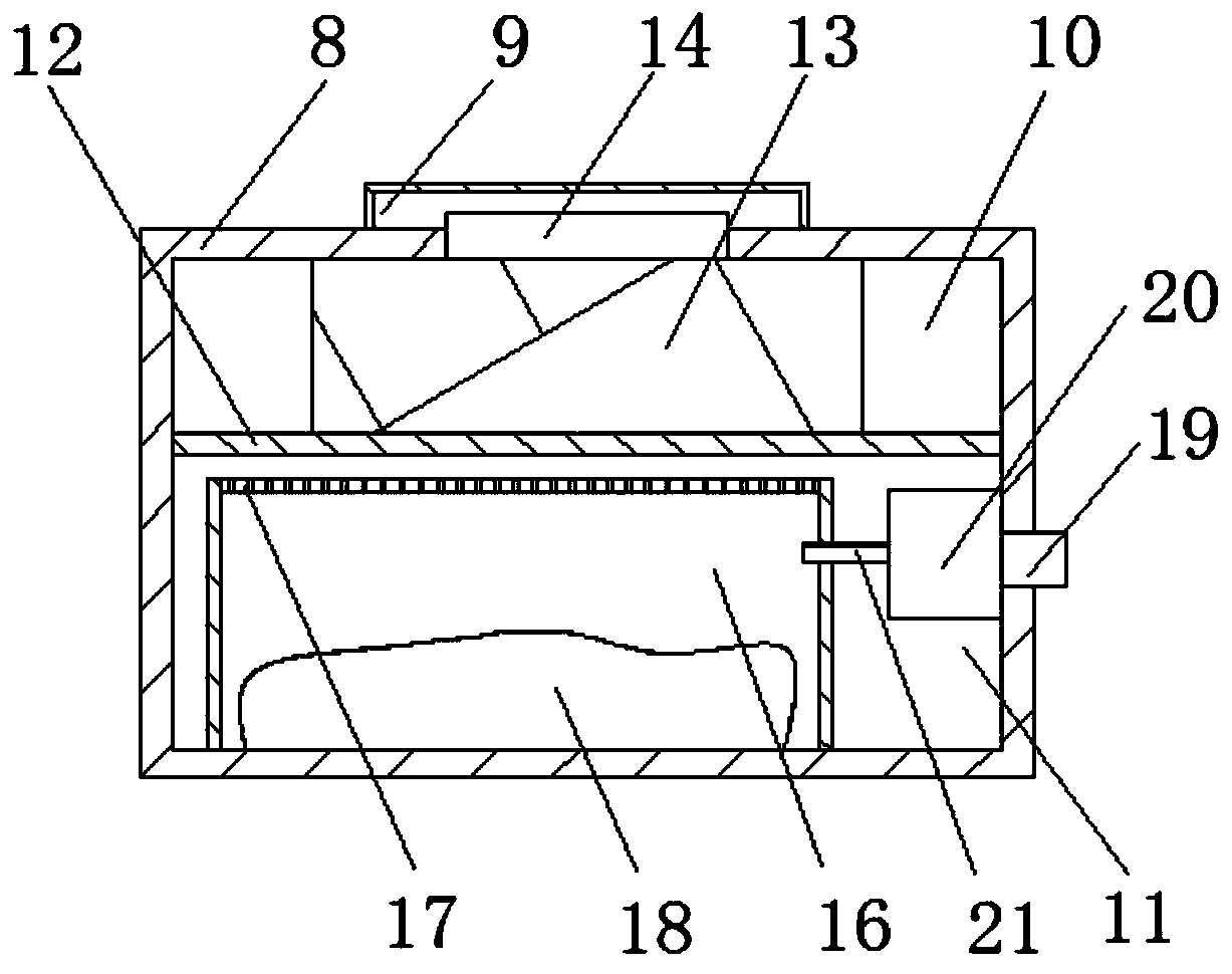 Underwater work heating garment for heating based on principle that compound releases heat when encountering water