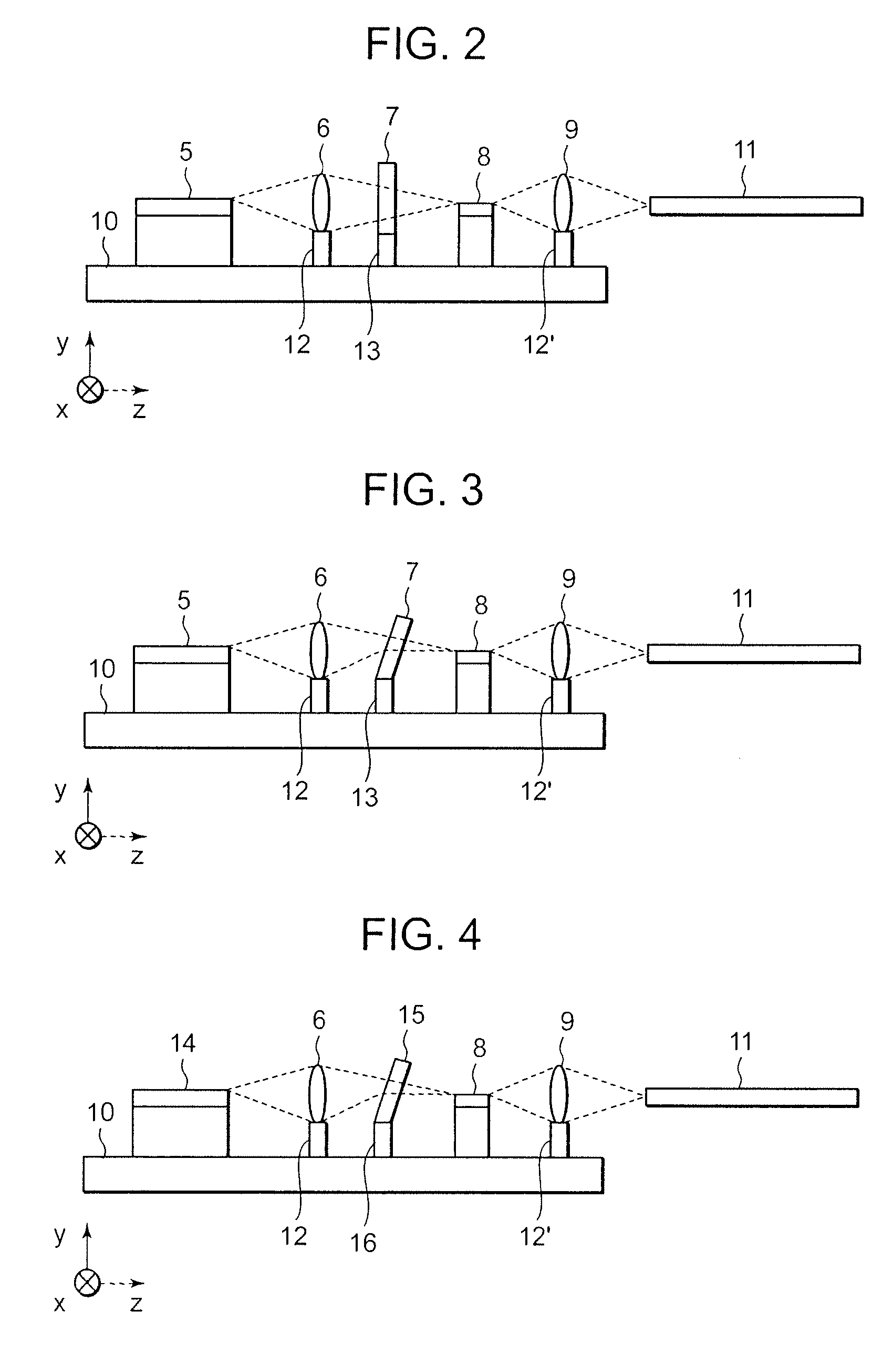 Optical communication module using refraction plate for optical axis compensation, and manufacturing method of the same