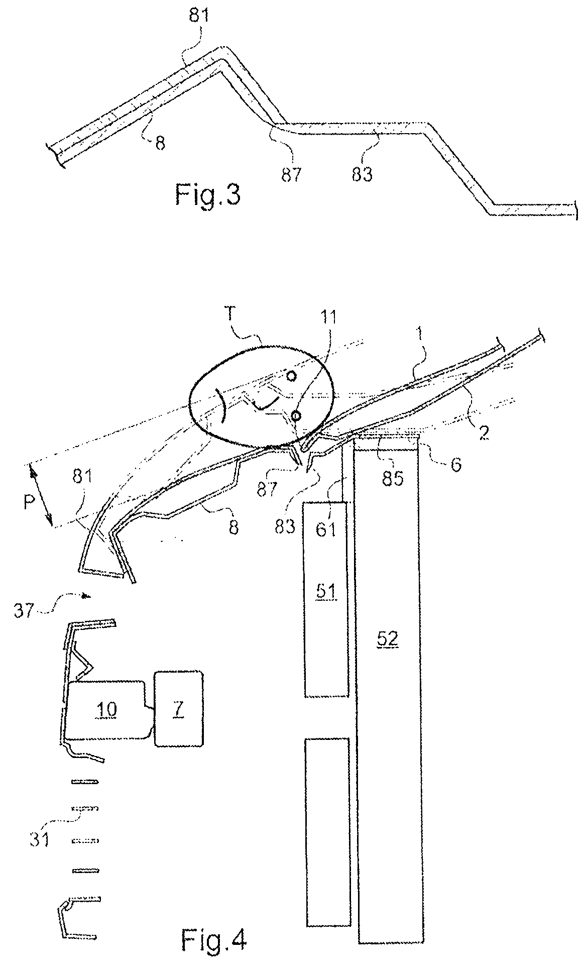 Automobile comprising a front bumper with a central portion extending as far as the bonnet of said vehicle